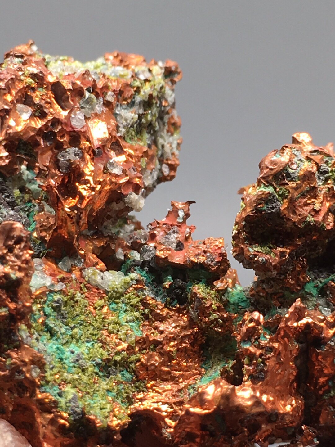 孔雀石自然铜矿矿石天然金黄色矿物晶体科普教学摆件