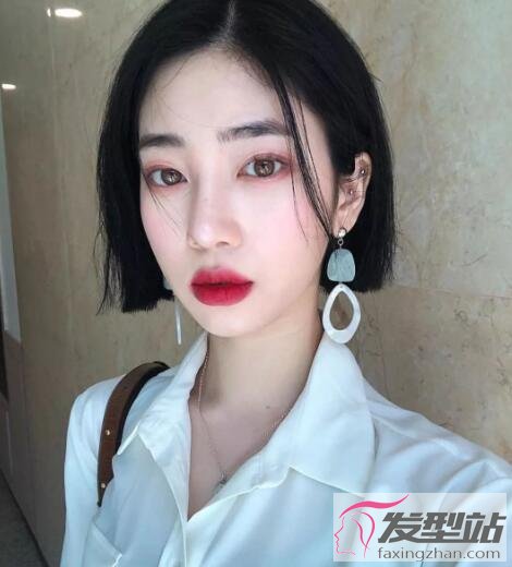 超时尚女生短直发发型头发剪短颜值翻倍显气质