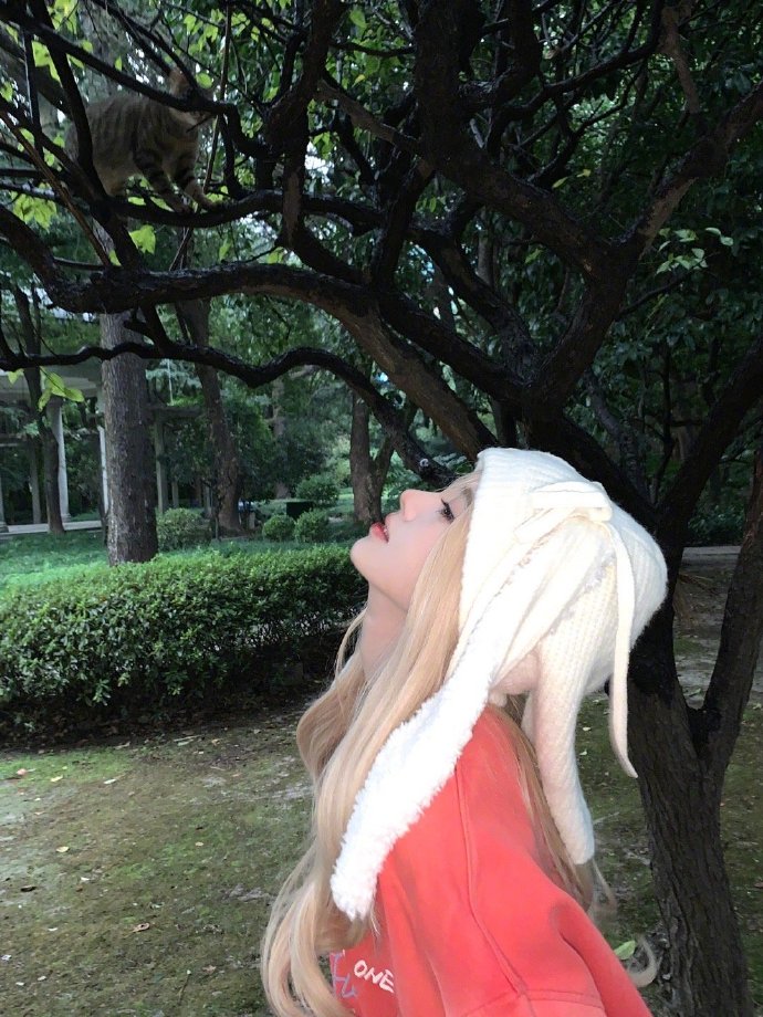 鞠婧祎红色芭比##鞠婧祎嘟嘴好萌