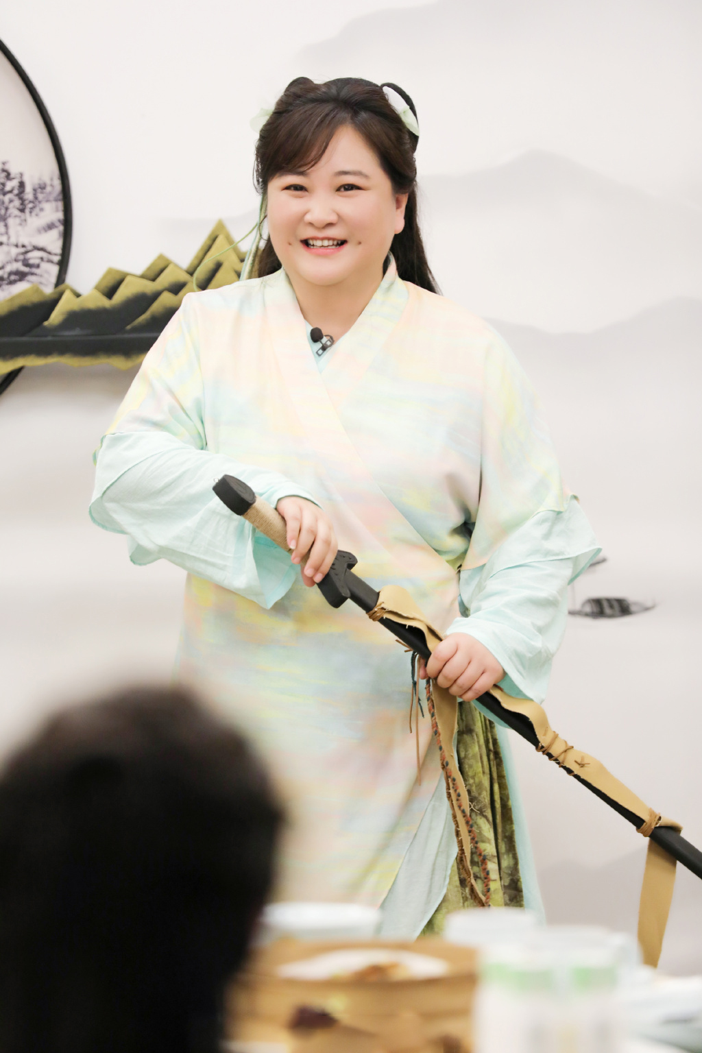 贾玲影视综艺持续发力王牌对王牌百变大咖秀你好李焕英接连来袭