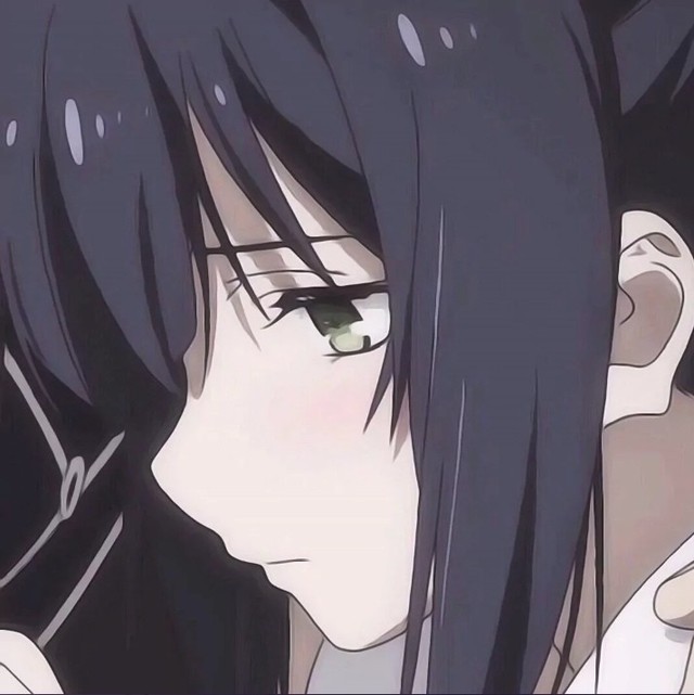 极致伤感到沦陷的动漫女生头像