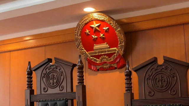 忠诚护航二十大#【国徽之下!