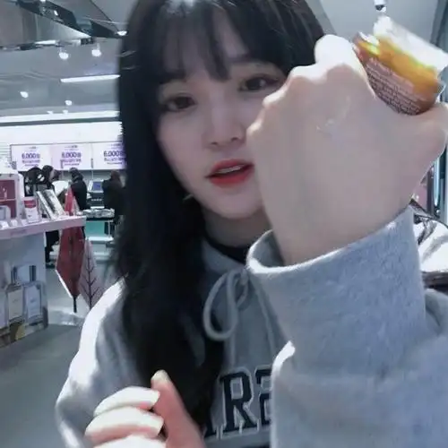 抖音漂亮美女头像,女生头像图片-回车桌面