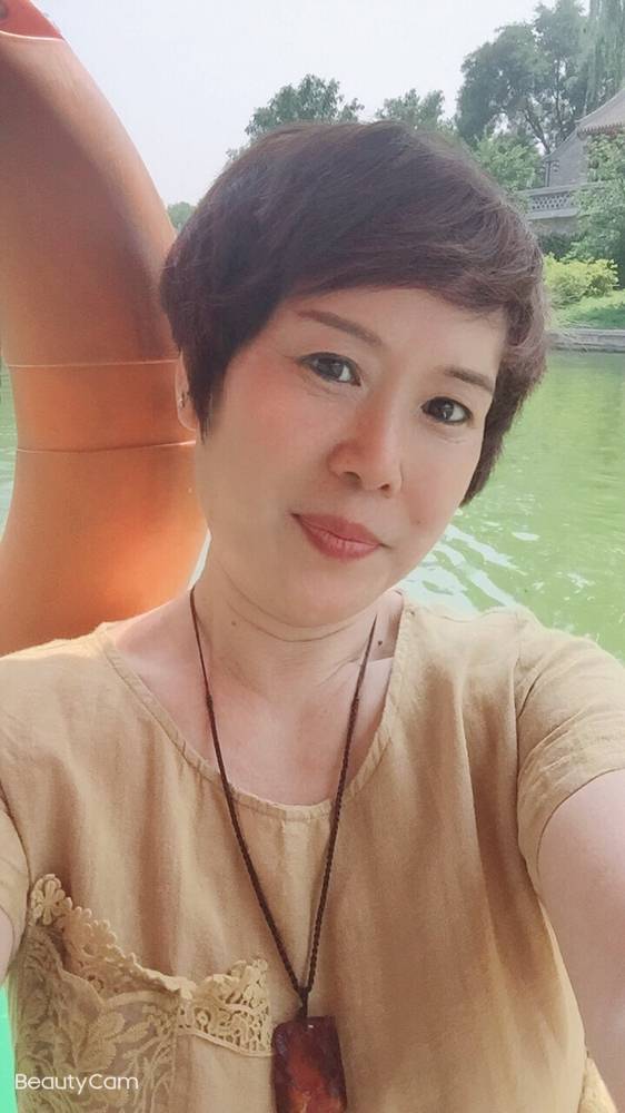 60岁离异女征婚照片(id:2614621)_北京北京征婚交友_我主良缘网