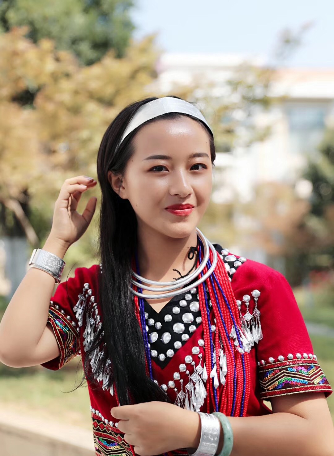 少数民族美女一道靓丽的风景线图