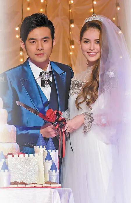 周杰伦晒昆凌美照庆祝结婚7周年,感恩妻子让他收获幸福_恋情_热度