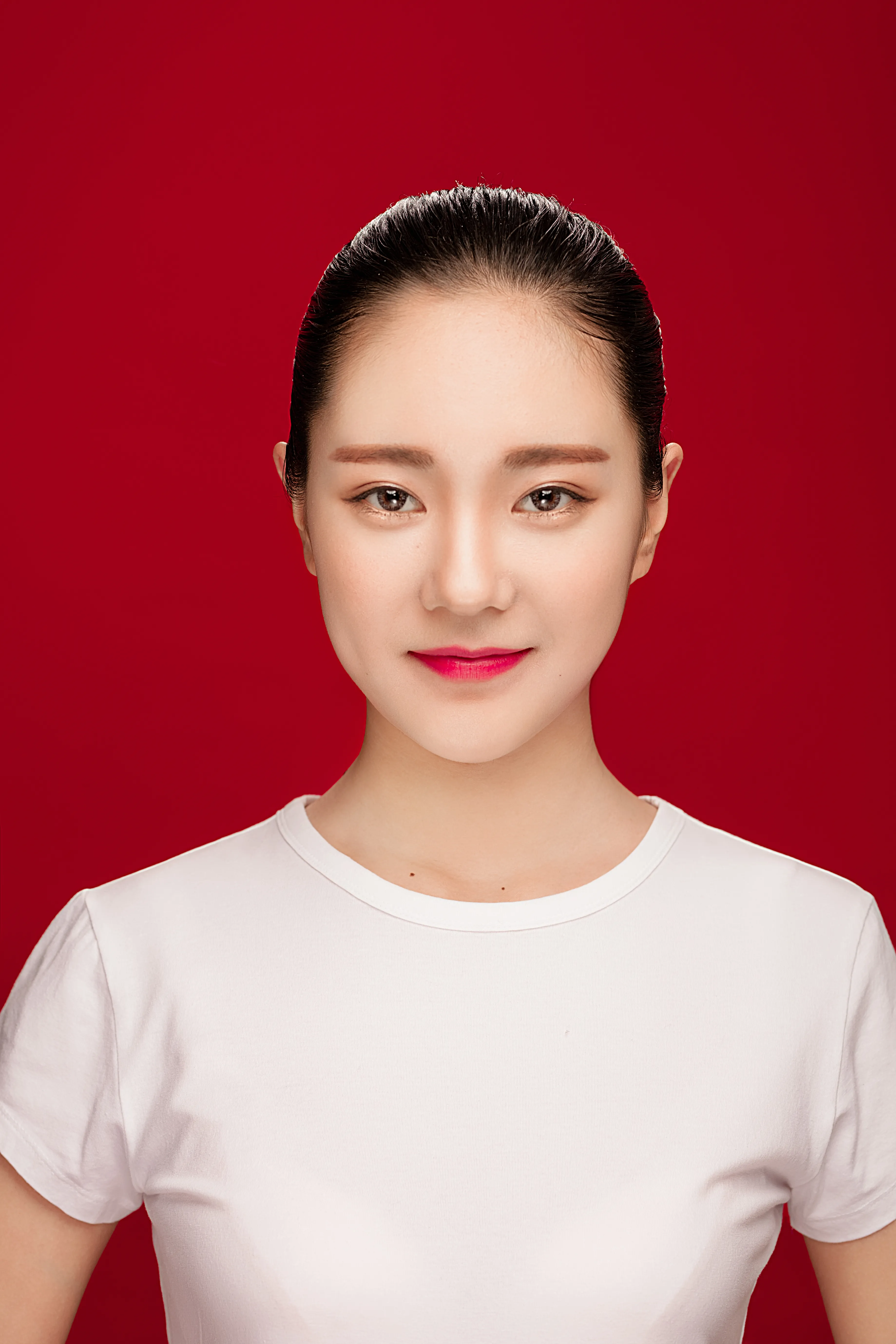 服务类型 证件照 造型场景 服装套数 1套 造型项目 无 拍摄背景 白,红