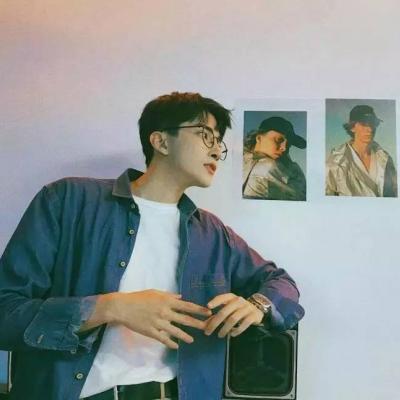 伤感男生头像偷走你满目温柔的男头