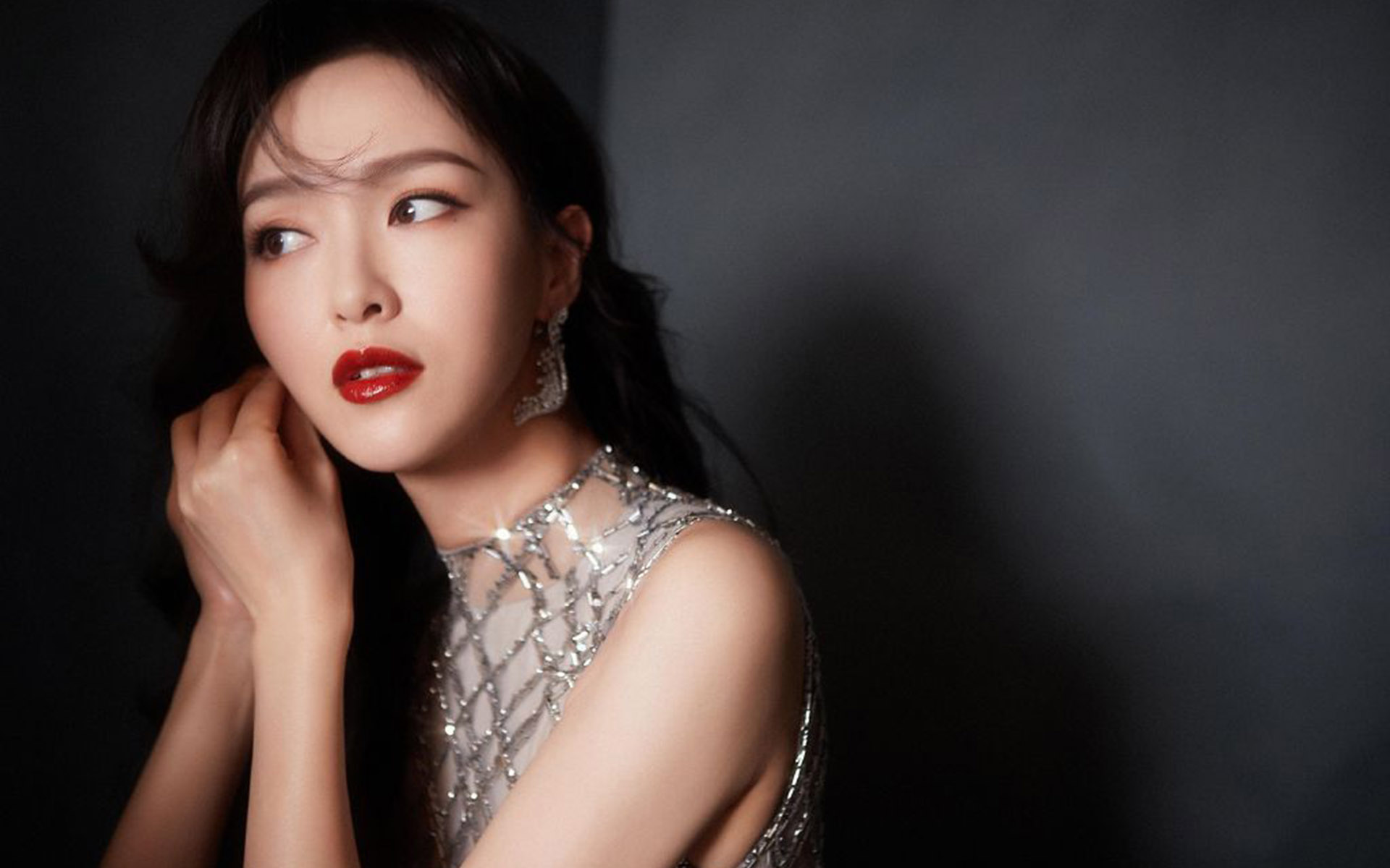 唐嫣星耀宝石裙写真桌面壁纸