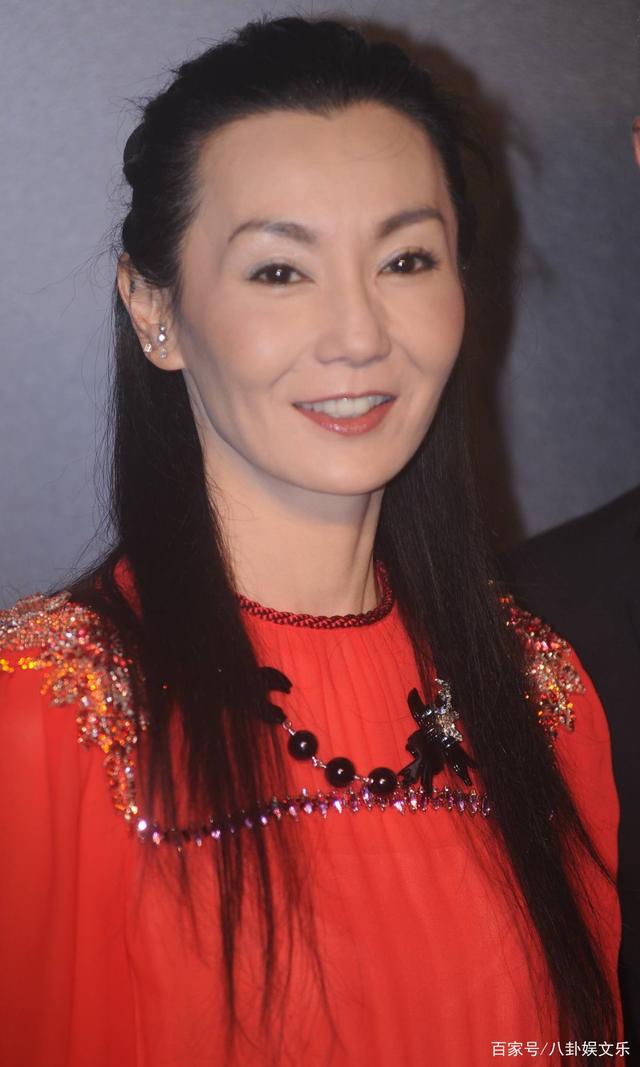 张曼玉暴瘦照曝光!昔日美丽模样已不复见