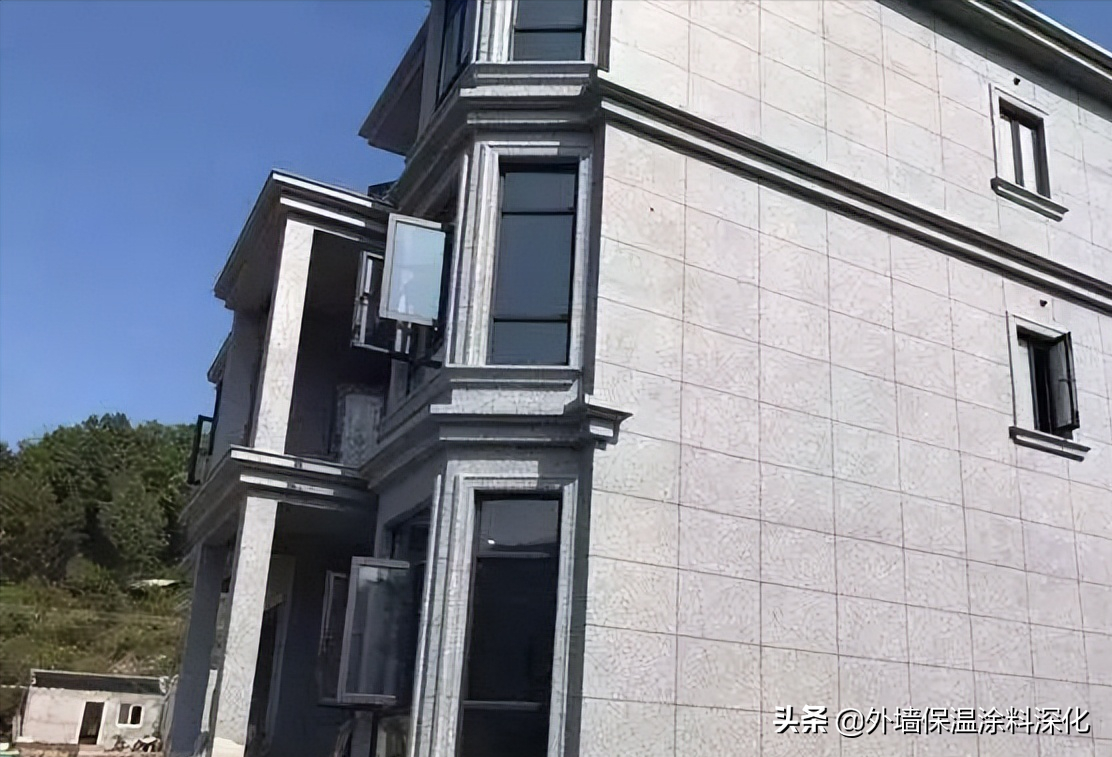 外墙真石漆施工质量通病及防治措施真石漆是一种装饰效果酷似大理石