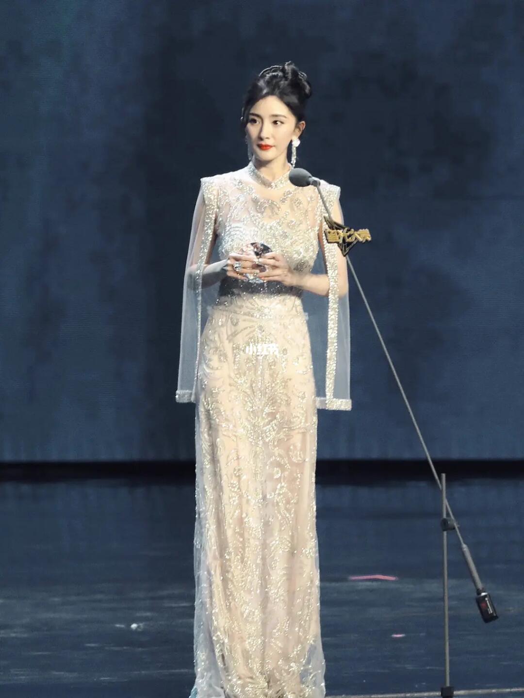 星光大赏活动杨幂封神