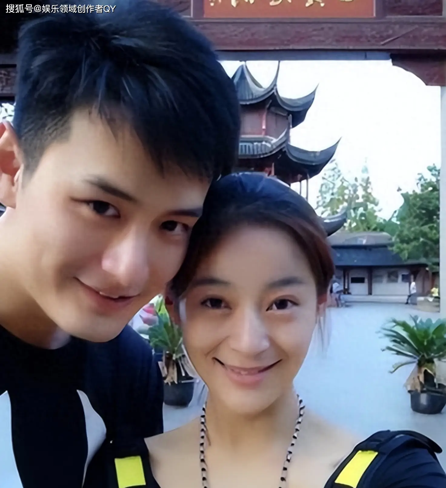 王雨:因为长得太帅,老婆倒追五年才得手,婚后两人的生活甜蜜_王媛可