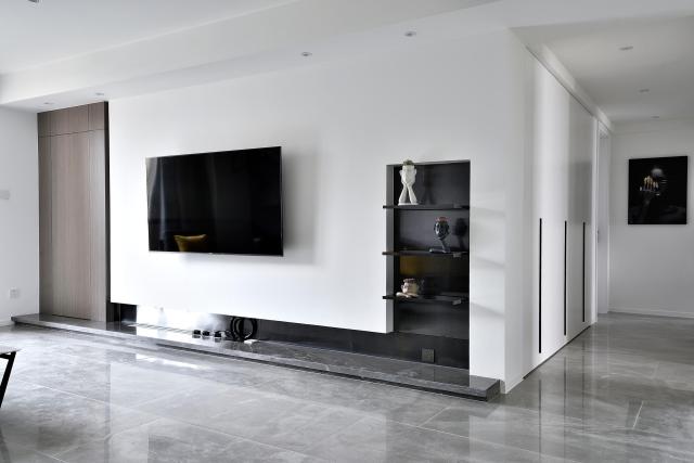 现代简约大户型的装修,黑白灰的组合,演绎出不同的浪漫与时尚!