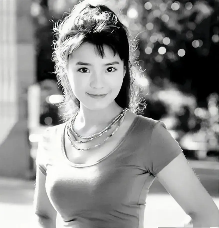 从央视离职的女主持人各自精彩:欧阳夏丹走秀,朱迅练出傲人身材_周涛