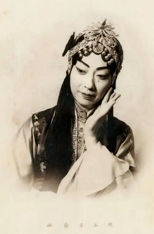 时隔51年,特地为大家整理了一组梅兰芳先生非常罕见的戏台老照片