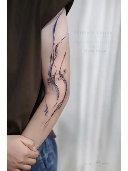 情绪稳定的女孩子人生就是开挂了抽象纹身