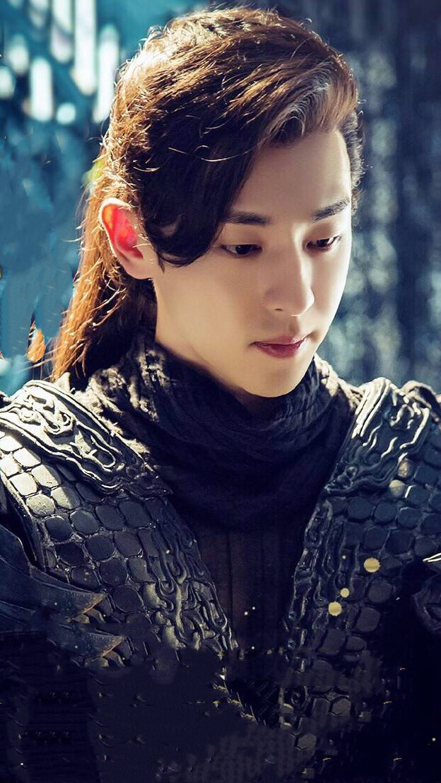 邓伦旭凤:凤凰飞去,魔尊重生,新的造型很帅气呀!