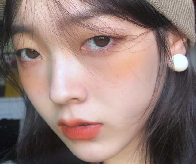 单眼皮女生太美!只要有这几点,气质出众辨识度还高,别人都羡慕