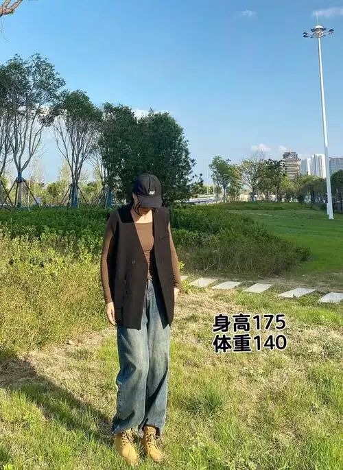 身高175体重140大骨架微胖女生