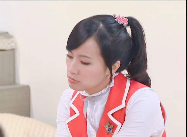 萌学园素材抱图关注