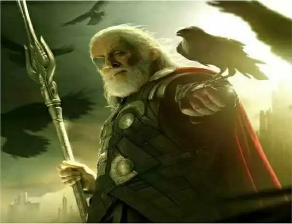 奥丁是神庭中最富有的一位天神,拥有一枪两狼两乌鸦