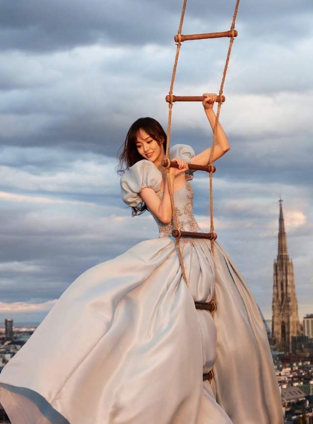 唐嫣很酷的一张照片