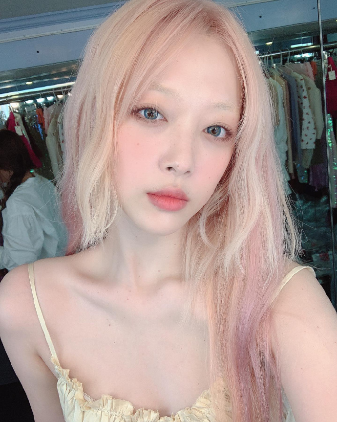 致美丽的崔雪莉##雪莉新歌mv##雪莉 眉毛##雪莉珍珠羊角造型##雪莉