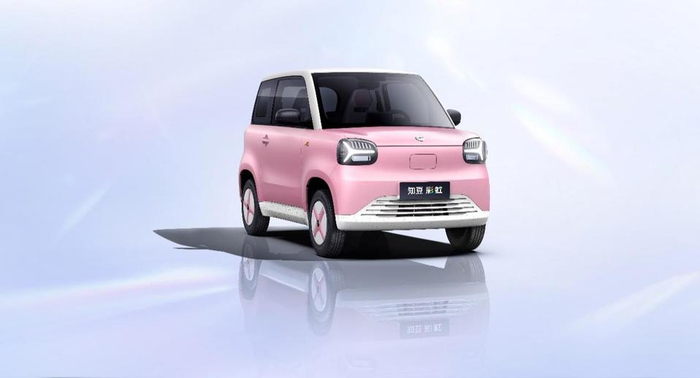 老师儿微型电动汽车的尖子生知豆汽车焕新了