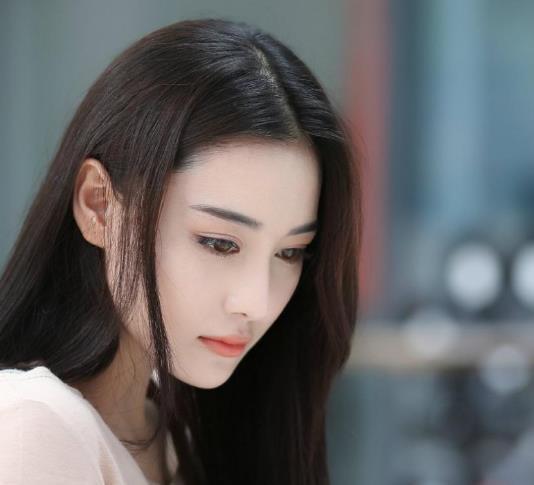 "靠嫁人咸鱼翻身"的张馨予:她丈夫何捷,究竟有多么厉害?