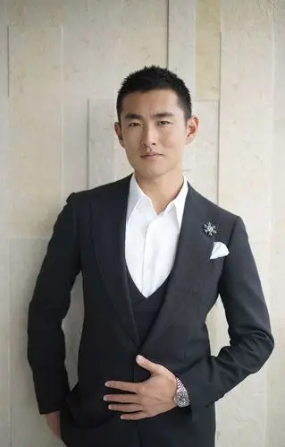 王彦霖个人简介:王彦霖(1989年7月28日)中国辽宁鞍山立山区人,毕矣谮