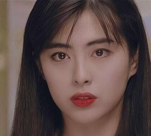 90年代的香港女星,王祖贤盛世美颜,朱茵饰演的紫霞仙子眨眼