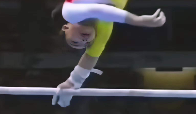 这个动作成为了与"马艳红下""莫氏空翻""奎媛媛平衡木炫目"一样以运动