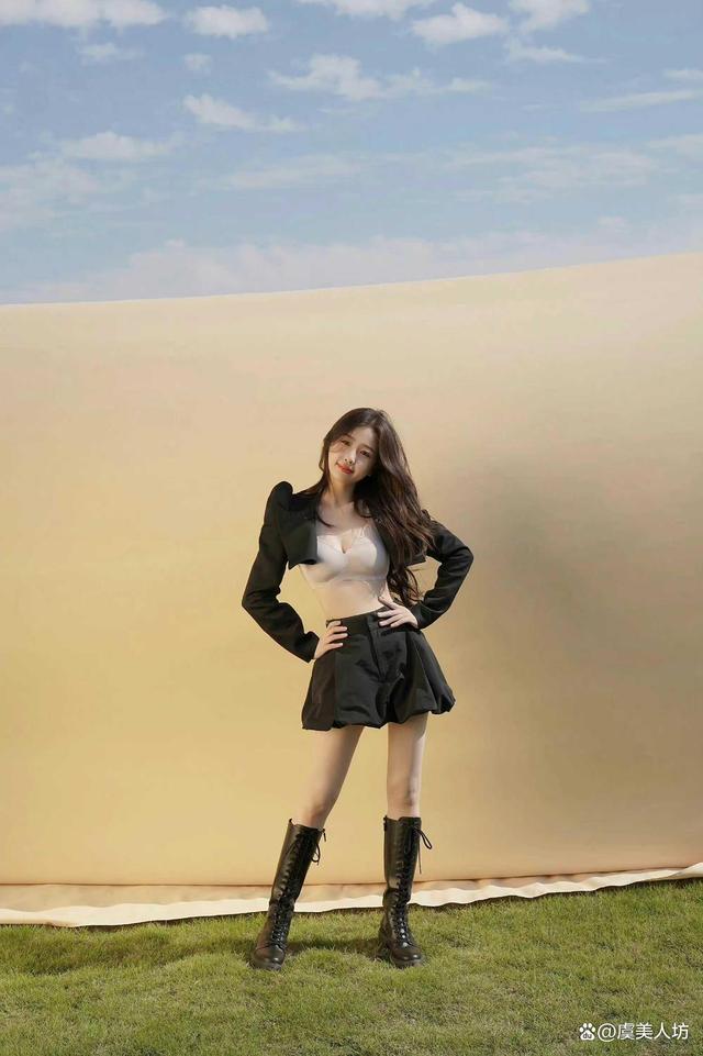 尖叫女神虞书欣越来越美了!网友:有失体面!