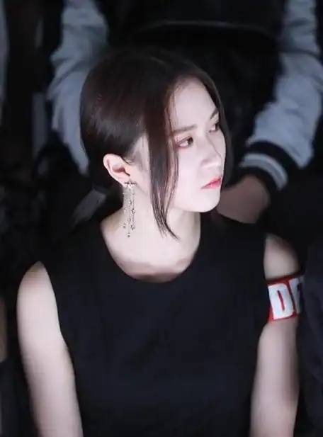 snh48还有哪些成员整容图81