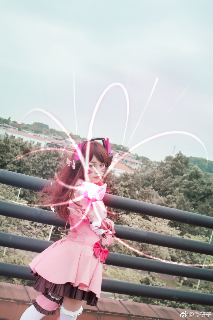 一笑芳香沁摄影/后期:@漫研子后勤:@爱玩coser的狼我要用魔法(物理)