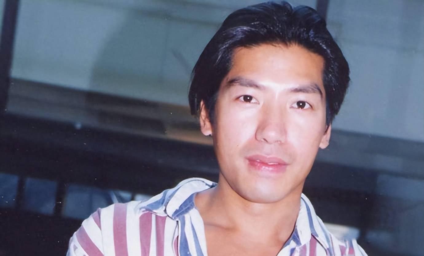 吸毒消失6年,57岁张耀扬今投资开赌场,与安以轩丈夫成合作伙伴_陈荣炼