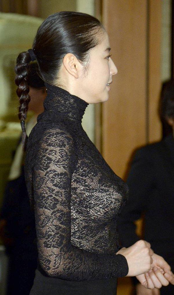 长泽雅美镂空蕾丝写真集