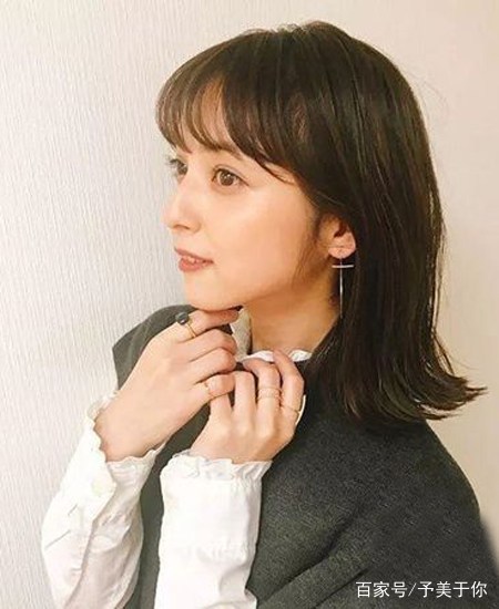 2021齐肩发50款烫发图片