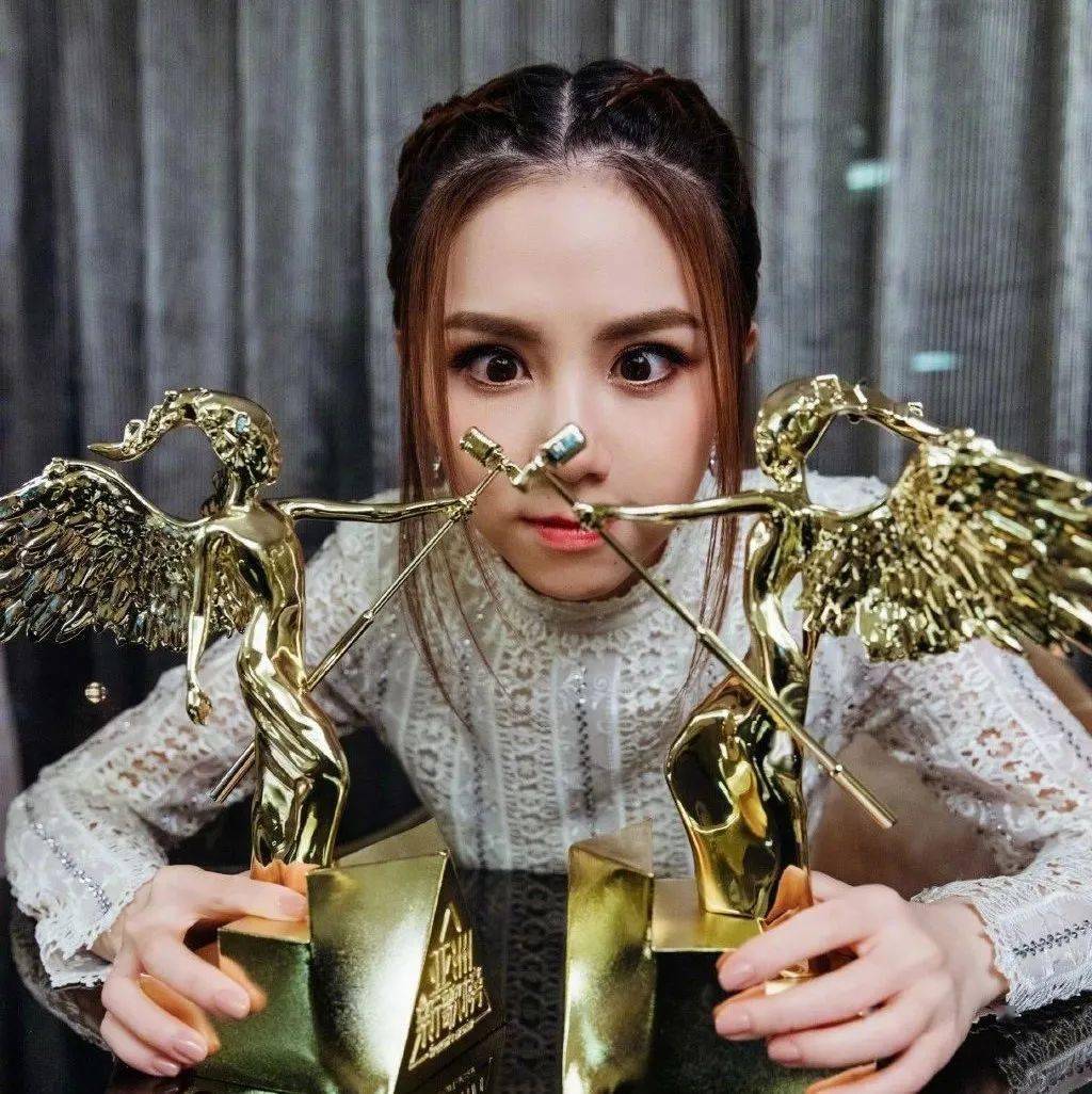 微信头像邓紫棋