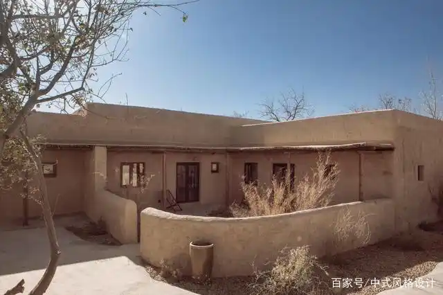 年薪100万的设计师,将豪宅设计成土坯房,网友却夸:设计太棒了