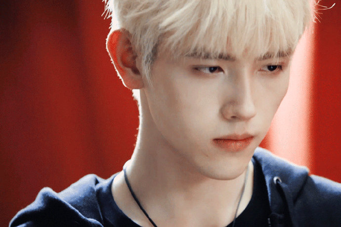 陈飞宇李峋抽烟未播片段