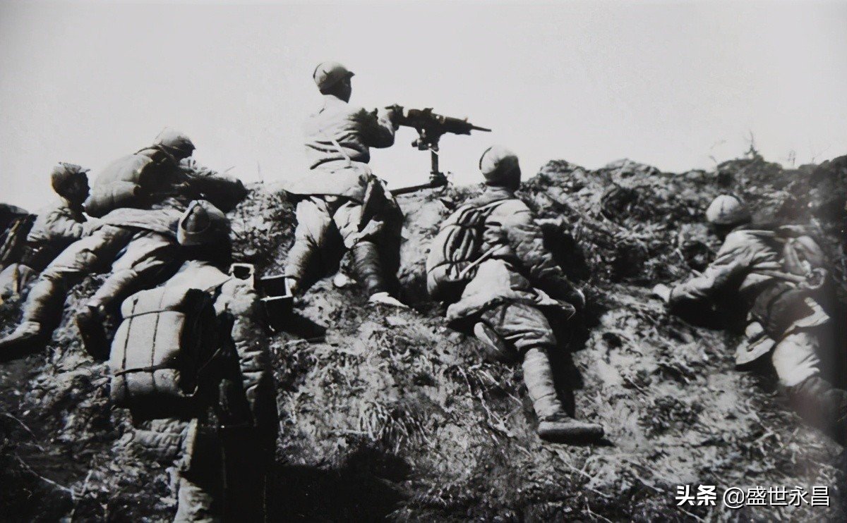 八路军和游击队配合破袭日军的交通运输线 电影《百团大战》