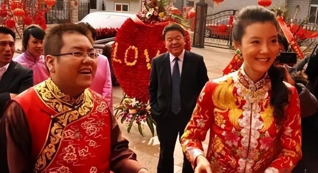 5,多重身份和角色的杨幂杨幂不消多说,都晓得她唯独的一段婚配即是与