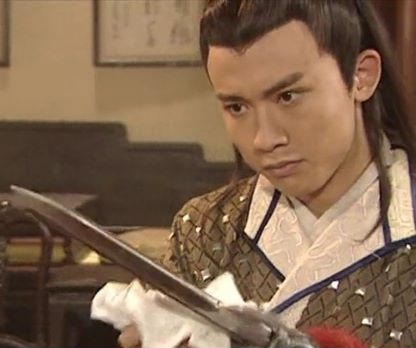 聂远的罗成,平时笑起来,如朗月一般.