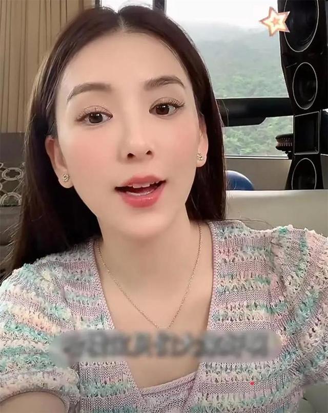 5月7日上午,演员郭富城的娇妻方媛晒出了一组逛街游玩的生活美照,再次