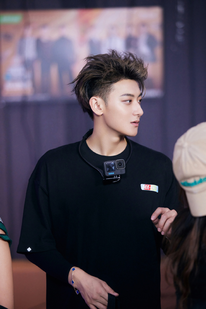 黄子韬萌探探探案3