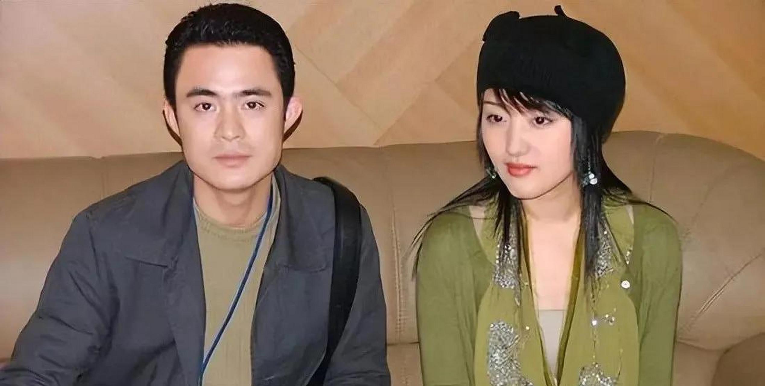 曝杨钰莹前任赖文峰近况!娶小23岁娇妻,素颜近照胜过杨钰莹