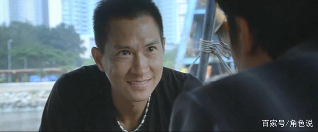 从三个充满内心戏的笑容,深入剖析下张家辉的转型之角色:飞机