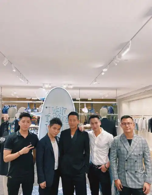 汪小菲提前庆生不见妻子大s,两人已大半年没有同框秀恩爱